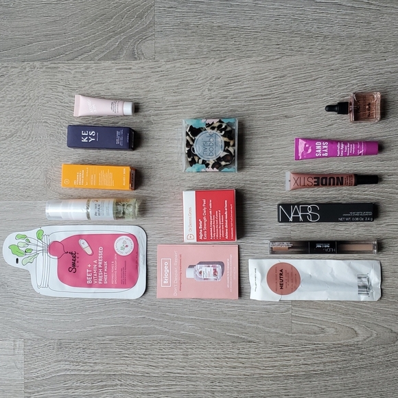 *Mega Bundle* Nars, Huda, Saturday Skin + Various other brands - Picture 1 of 8